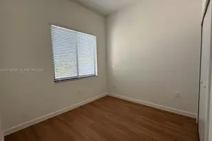 19444 SW 125th Ave, South Miami, FL 33177 - Photo 14