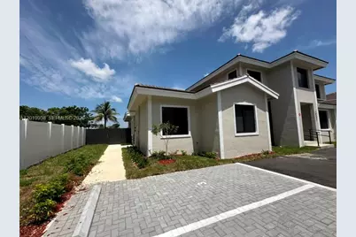 19444 SW 125th Ave #0, South Miami, FL 33177 - Photo 2
