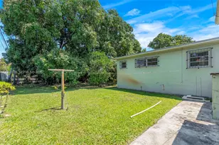 167 W 34th St, Hialeah, FL 33012 - Photo 32