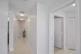 1111 SW 1st Ave, Miami, FL 33130 - Photo 10