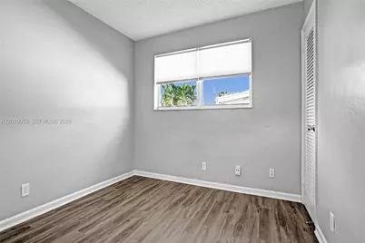 949 SE 10th Ct, Pompano Beach, FL 33060 - Photo 22