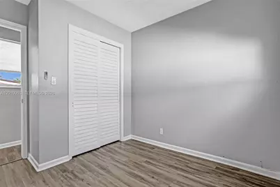 949 SE 10th Ct, Pompano Beach, FL 33060 - Photo 24