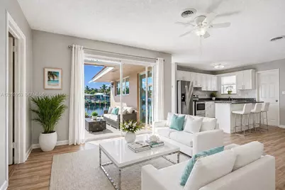 949 SE 10th Ct, Pompano Beach, FL 33060 - Photo 10