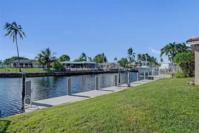 949 SE 10th Ct, Pompano Beach, FL 33060 - Photo 6