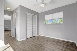 949 SE 10th Ct, Pompano Beach, FL 33060 - Photo 18