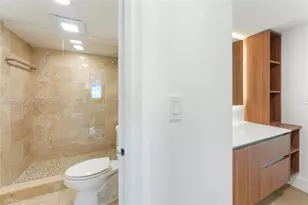 2333 Brickell Ave, Miami, FL 33129 - Photo 6