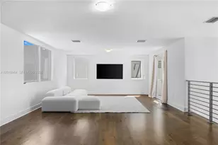 9915 NW 75th St, Doral, FL 33178 - Photo 20