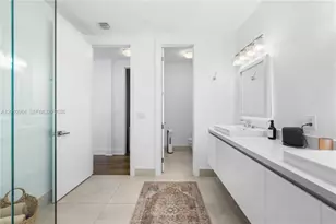 9915 NW 75th St, Doral, FL 33178 - Photo 32