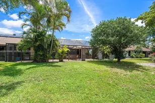 1367 Riverside Cir, Wellington, FL 33414 - Photo 24