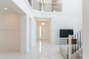 8151 Laurel Falls Dr, Boca Raton, FL 33496 - Photo 4