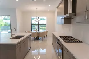 8151 Laurel Falls Dr, Boca Raton, FL 33496 - Photo 10