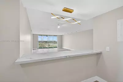 3090 N Course Dr #807, Pompano Beach, FL 33069 - Photo 8