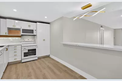 3090 N Course Dr #807, Pompano Beach, FL 33069 - Photo 6