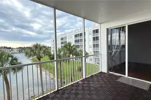 10730 NW 66th St, Doral, FL 33178 - Photo 22