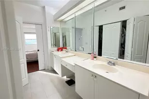 10730 NW 66th St, Doral, FL 33178 - Photo 26