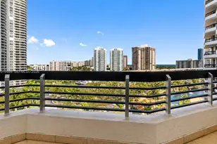 3600 Mystic Pointe Dr, Aventura, FL 33180 - Photo 1