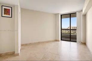 3600 Mystic Pointe Dr, Aventura, FL 33180 - Photo 4