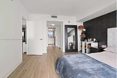 1800 N Bayshore Dr #1604, Miami, FL 33132 - Photo 16