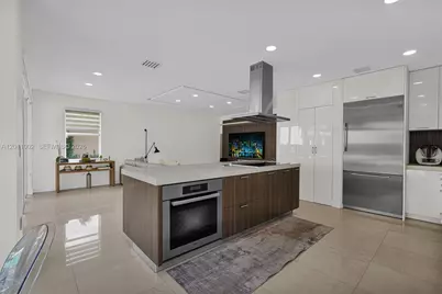 10762 NW 71st St, Doral, FL 33178 - Photo 26
