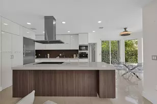 10762 NW 71st St, Doral, FL 33178 - Photo 34