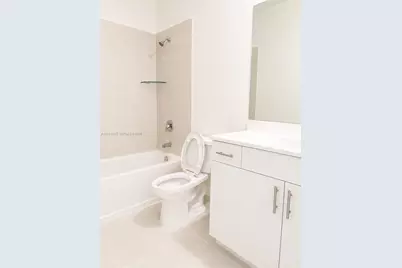 925 NE 211th St #925, Miami, FL 33179 - Photo 10
