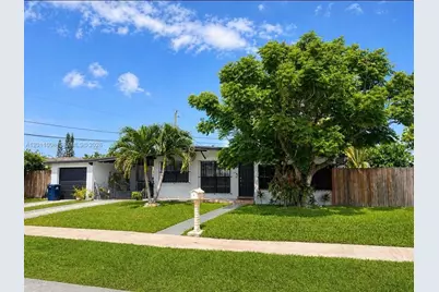 4825 SW 111th Ave, Miami, FL 33165 - Photo 2