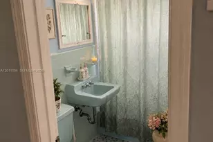 4825 SW 111th Ave, Miami, FL 33165 - Photo 10