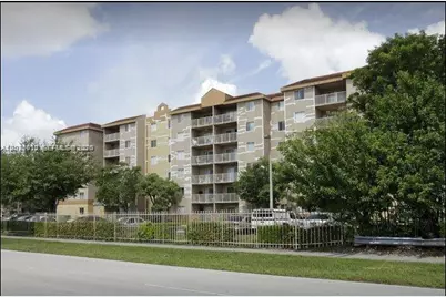 [Address not provided], Miami, FL 33193 - Photo 2