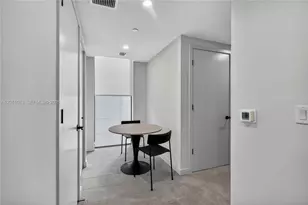 121 NE 5th St, Miami, FL 33132 - Photo 6