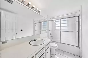 6855 Abbott Ave, Miami Beach, FL 33141 - Photo 18