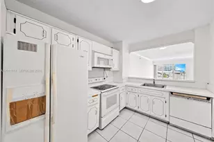 6855 Abbott Ave, Miami Beach, FL 33141 - Photo 10