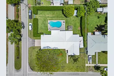 81 NW 18th St, Homestead, FL 33030 - Photo 4