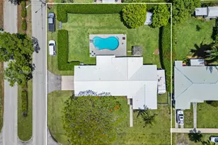 81 NW 18th St, Homestead, FL 33030 - Photo 4