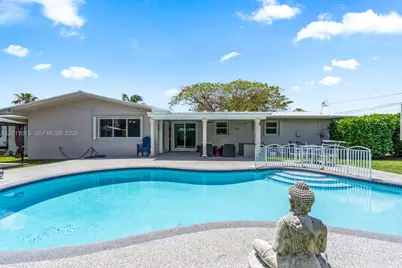 81 NW 18th St, Homestead, FL 33030 - Photo 30
