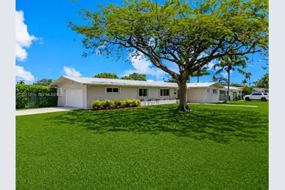 81 NW 18th St, Homestead, FL 33030 - Photo 2