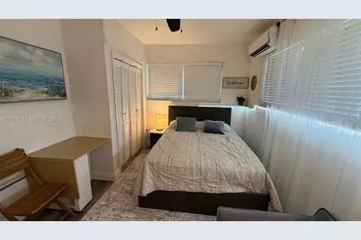 115 SE 2nd St #2, Dania Beach, FL 33004 - Photo 2