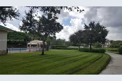 897 Briar Ridge Rd #897, Weston, FL 33327 - Photo 38