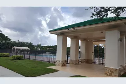 897 Briar Ridge Rd #897, Weston, FL 33327 - Photo 46