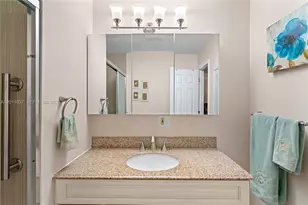 8887 Bella Vista Dr, Boca Raton, FL 33433 - Photo 20