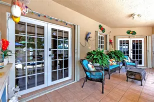 16037 NW 77th Pl, Miami Lakes, FL 33016 - Photo 10