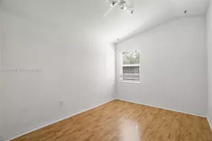 1640 Weeping Willow Way, Hollywood, FL 33019 - Photo 24