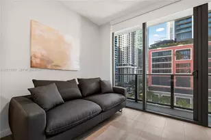 121 NE 5th St, Miami, FL 33132 - Photo 10