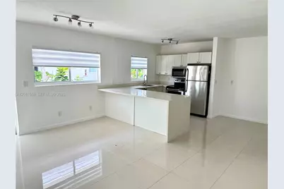 8035 Crespi Blvd #9, Miami Beach, FL 33141 - Photo 1
