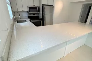 8035 Crespi Blvd, Miami Beach, FL 33141 - Photo 4
