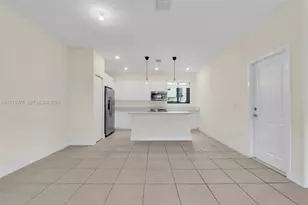 4612 NW 83rd Ave, Doral, FL 33166 - Photo 12