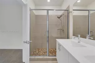 4612 NW 83rd Ave, Doral, FL 33166 - Photo 26