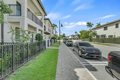 4612 NW 83rd Ave #4612, Doral, FL 33166 - Photo 2