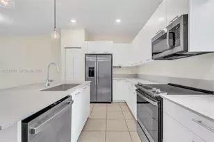4612 NW 83rd Ave, Doral, FL 33166 - Photo 14