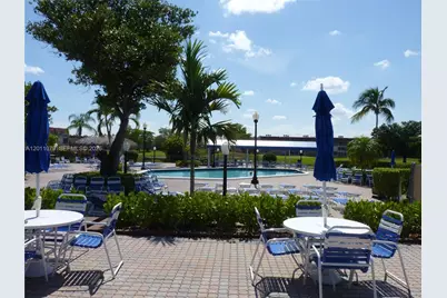 9241 Sunrise Lakes Blvd #201, Sunrise, FL 33322 - Photo 40