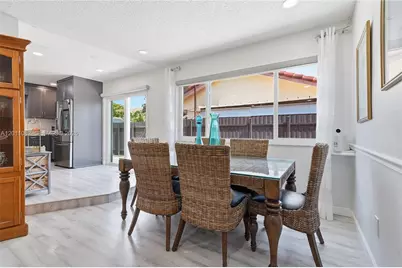 20102 NW 62nd Ave, Hialeah, FL 33015 - Photo 22